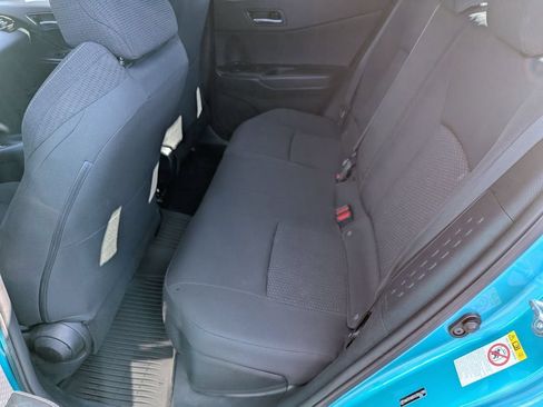 Used 2018 Toyota C-HR XLE FWD image 18