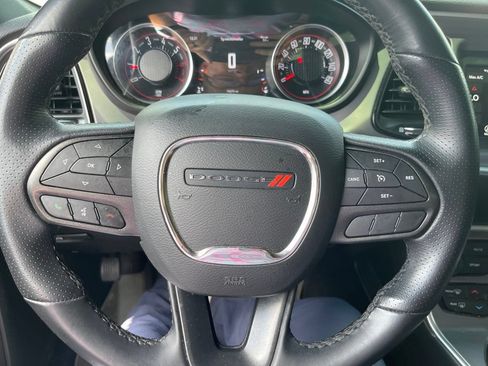 Used 2022 Dodge Challenger R/T RWD image 6