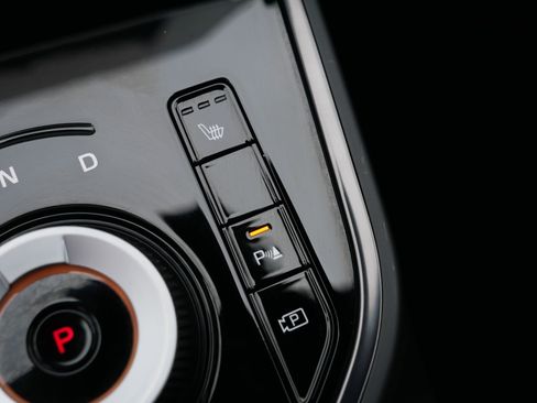 Certified 2023 Kia Niro EX w/ EX Cold Weather Package image 32