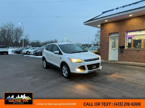 Used 2014 Ford Escape SE image 3