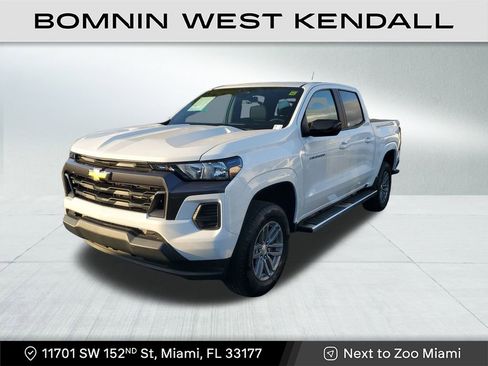 Used 2024 Chevrolet Colorado LT image 3