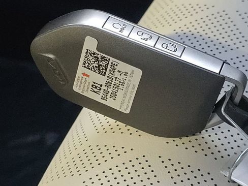 New 2026 Kia Carnival EX image 36