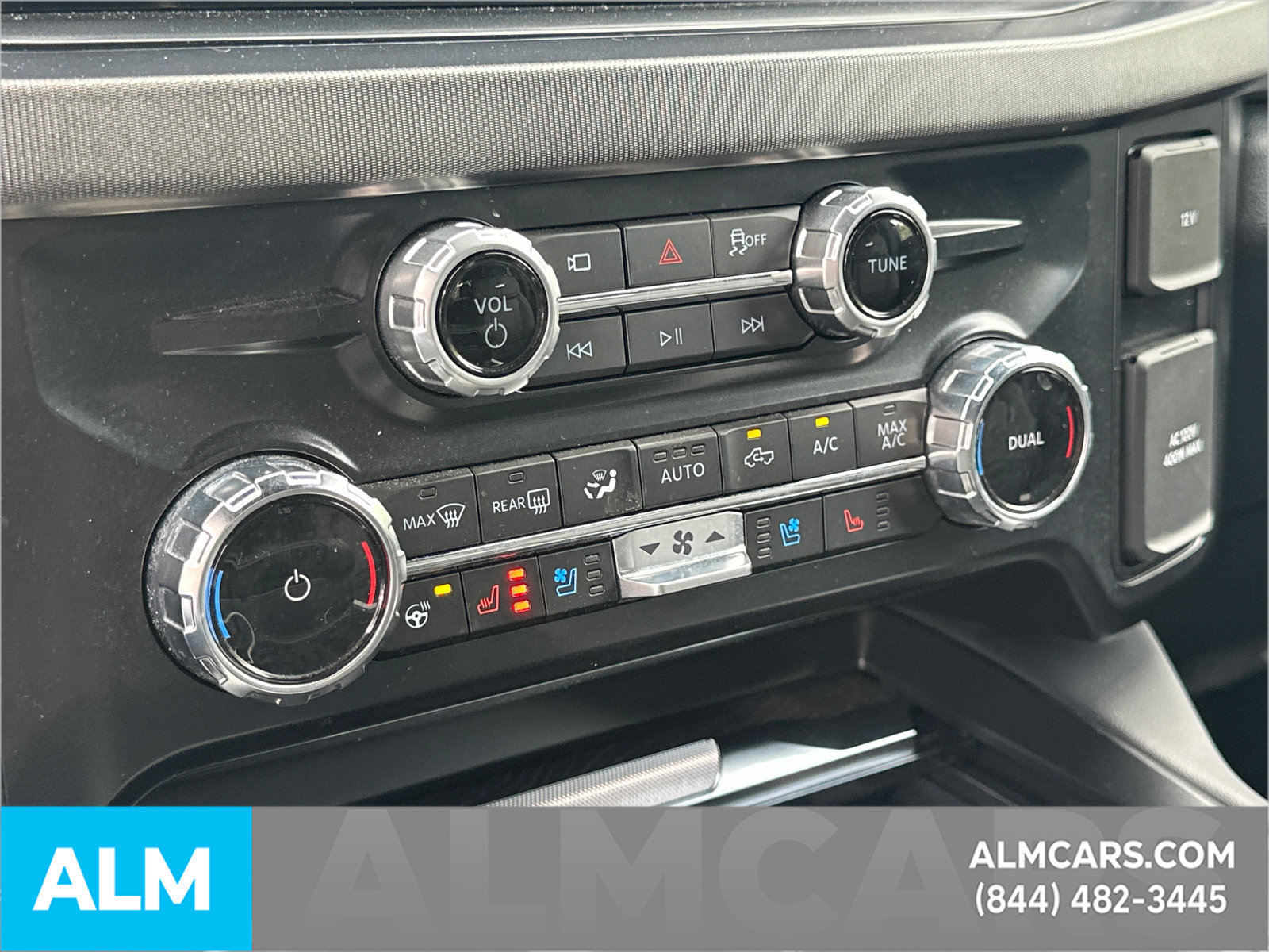 Used 2025 Ford F450 Platinum AWD/4WD image 32