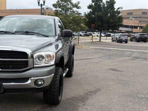 Used 2007 Dodge Ram 1500 Truck SLT w/ TRX4 Group AWD/4WD image 2