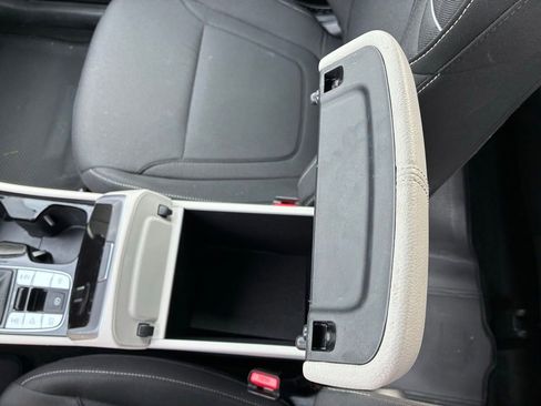 Used 2023 Hyundai Tucson SE image 37