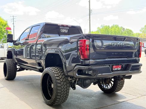 Used 2024 GMC Sierra 2500 Denali Ultimate w/ Snow Plow Prep/Camper Package image 5