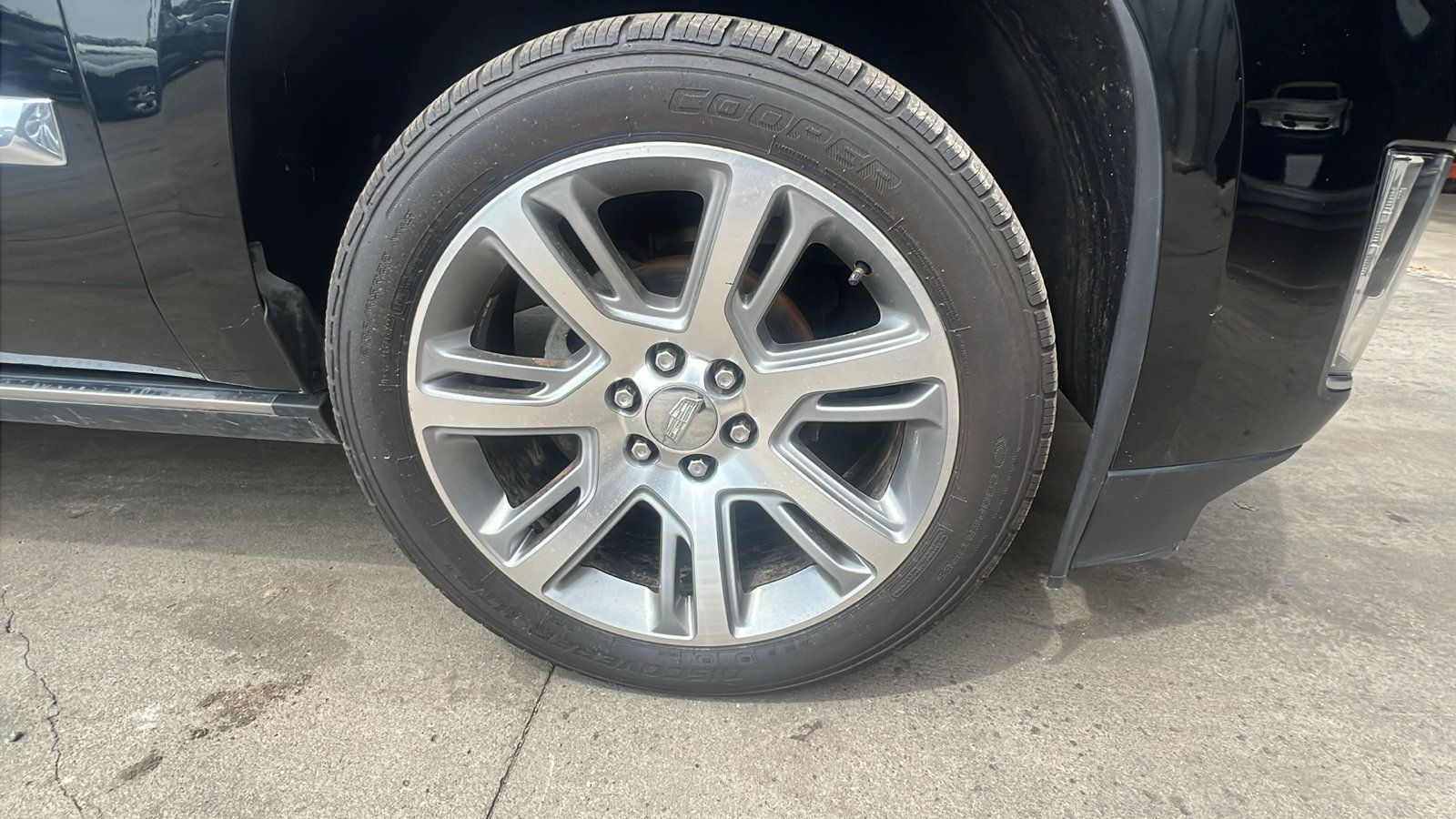 Used 2015 Cadillac Escalade Premium AWD/4WD image 9