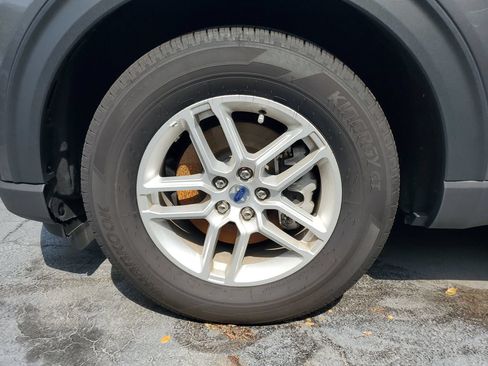 Used 2026 Ford Explorer Active RWD image 5