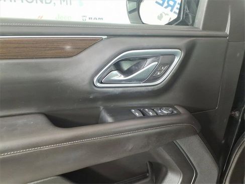 Used 2021 GMC Yukon SLE w/ Max Trailering Package image 13