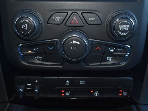 Used 2018 RAM 1500 Sport image 29