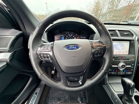 Used 2018 Ford Explorer Sport w/ Equipment Group 401A image 11