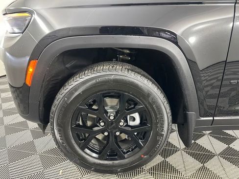 New 2026 Jeep Grand Cherokee L Limited image 2
