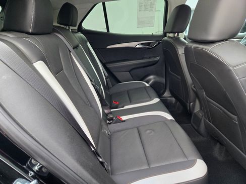 Certified 2025 Buick Envision Sport Touring image 9