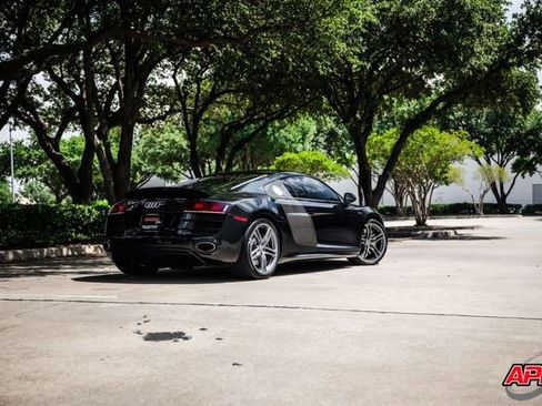 Used 2010 Audi R8 V10 AWD/4WD image 52