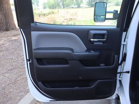 Used 2016 Chevrolet Silverado 2500 W/T AWD/4WD image 24