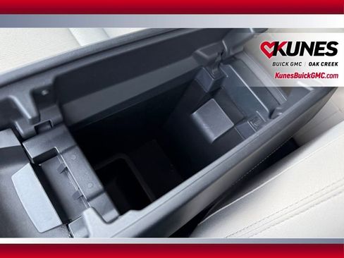 Used 2025 Nissan Rogue SV FWD image 22