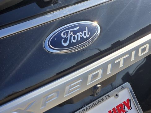 Used 2019 Ford Expedition Max Platinum image 10