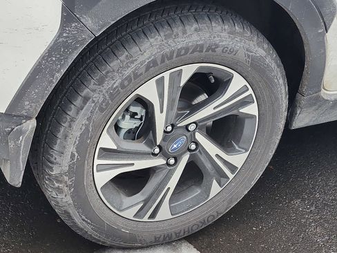 Used 2025 Subaru Crosstrek 2.0i Premium image 7