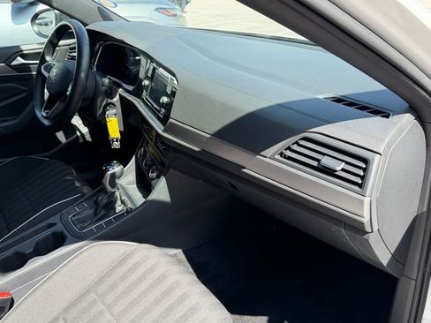 Certified 2023 Volkswagen Jetta Sport FWD image 18