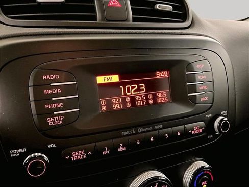 Used 2016 Kia Soul FWD image 20