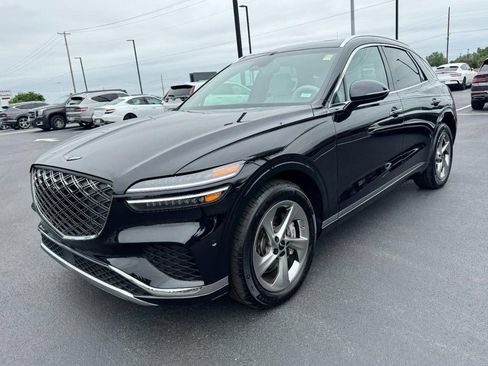 Certified 2026 Genesis GV70 2.5T Advanced AWD/4WD image 8