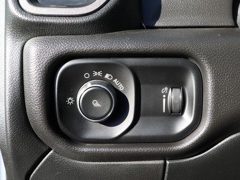 Used 2022 RAM 3500 Tradesman image 20