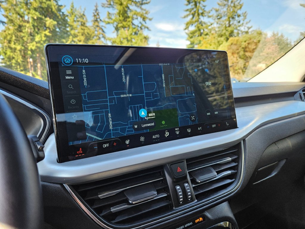Used 2025 Ford Escape SE w/ PHEV Premium Package FWD image 31