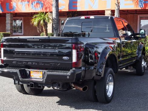 Used 2017 Ford F450 Lariat w/ Lariat Ultimate Package AWD/4WD image 9