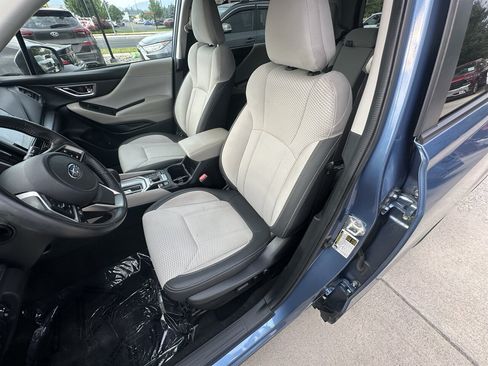 Used 2022 Subaru Forester Premium AWD/4WD image 55