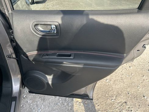 Used 2011 Nissan Rogue SV w/ SL Pkg image 17