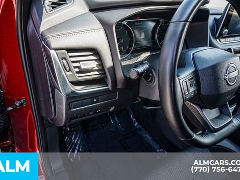 Used 2025 Nissan Rogue SV image 37