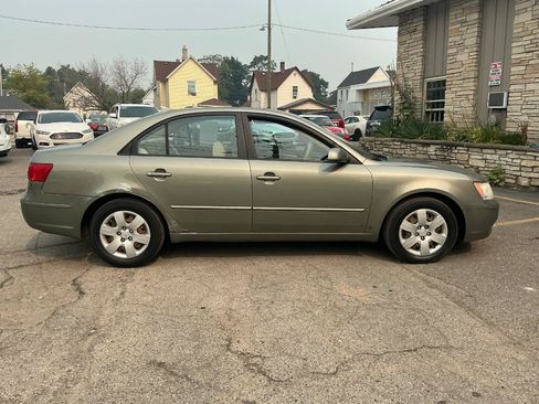 Used 2009 Hyundai Sonata GLS FWD image 2