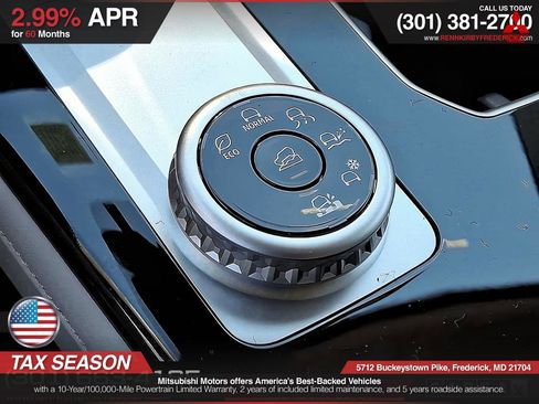 Used 2025 Mitsubishi Outlander SE image 18