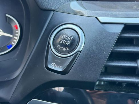 Used 2018 BMW X3 xDrive30i AWD/4WD image 25
