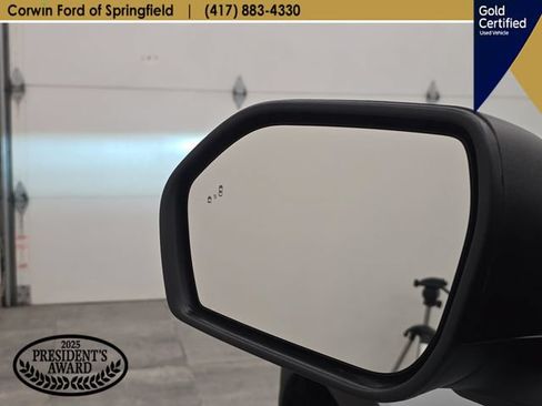 Used 2026 Ford Explorer Active AWD/4WD image 38