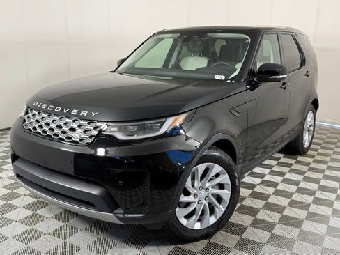 Certified 2025 Land Rover Discovery S image 1