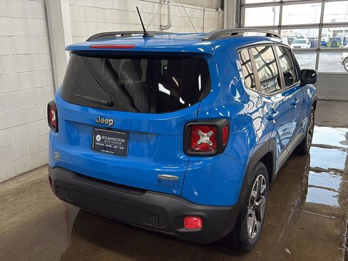 Used 2015 Jeep Renegade Latitude w/ Popular Equipment Group image 3