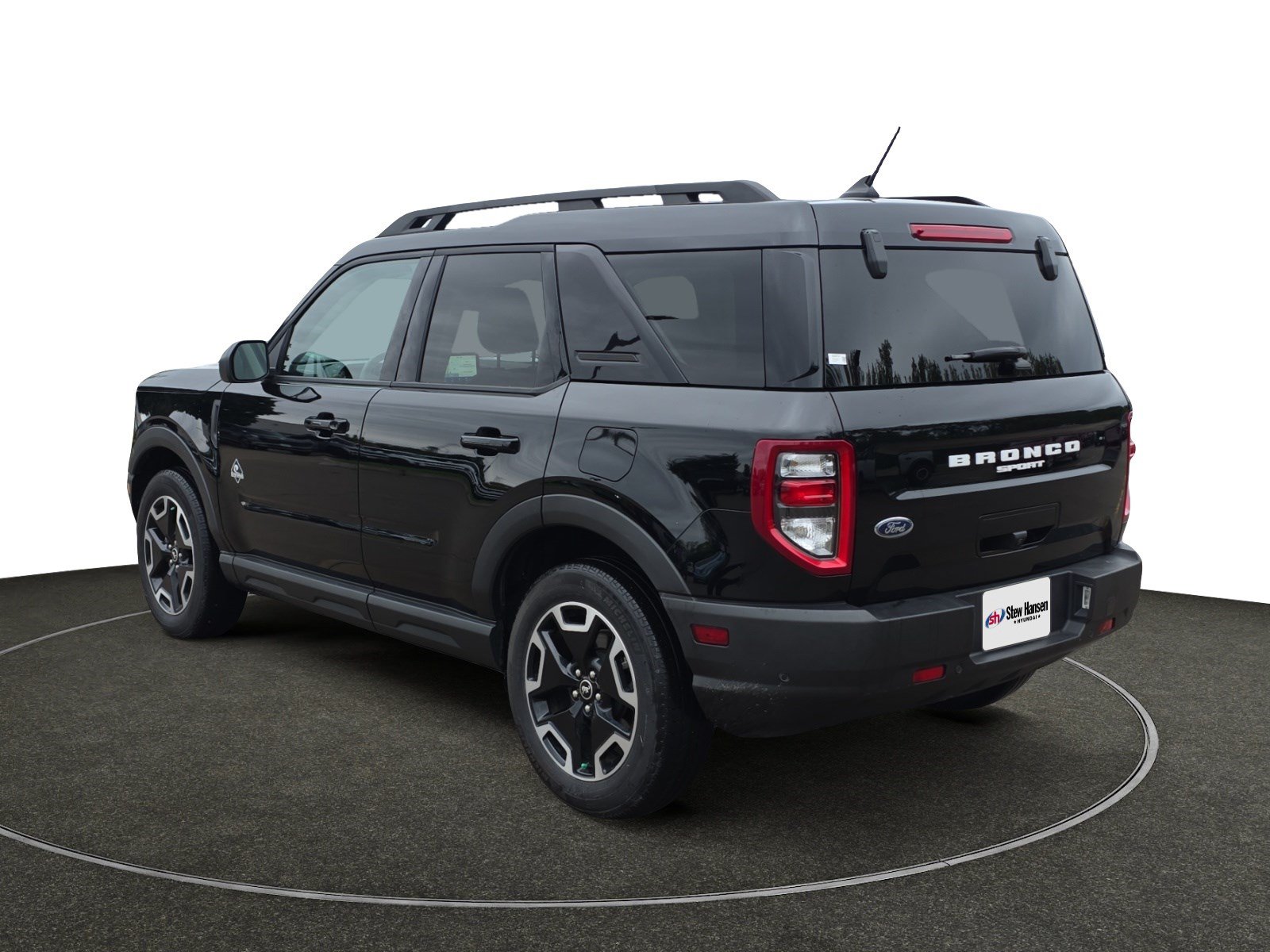 Used 2024 Ford Bronco Sport Outer Banks w/ Tech Package AWD/4WD image 3