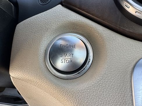 Used 2016 Mercedes-Benz GLA 250 image 26