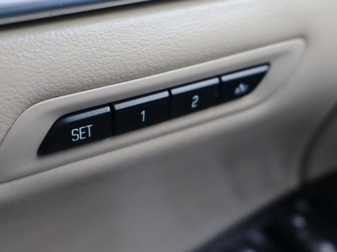 Used 2015 Cadillac XTS Premium image 23