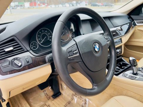 Used 2013 BMW 528i Sedan image 28