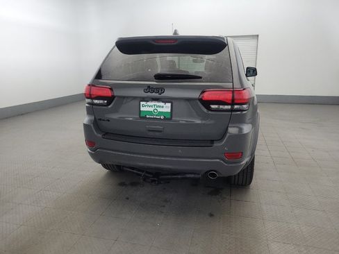 Used 2022 Jeep Grand Cherokee Laredo X AWD/4WD image 7