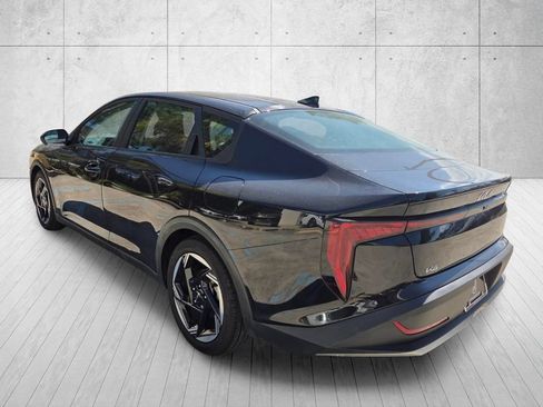 Used 2025 Kia K4 EX FWD image 3