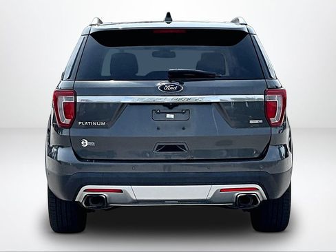 Used 2017 Ford Explorer Platinum AWD/4WD image 5