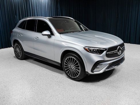 New 2026 Mercedes-Benz GLC 300 image 3