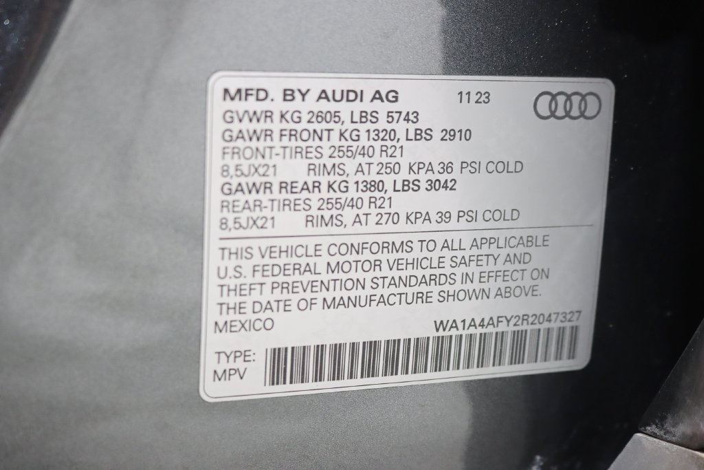 Used 2024 Audi SQ5 Premium w/ 21" Wheel Package AWD/4WD image 33