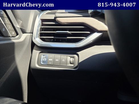 Certified 2026 GMC Acadia Denali w/ Super Cruise Package AWD/4WD image 19