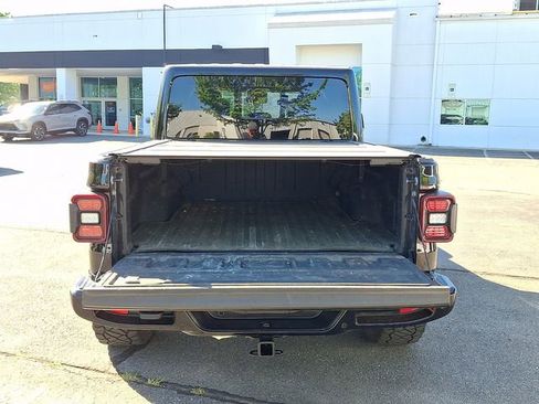 Used 2021 Jeep Gladiator Overland AWD/4WD image 23