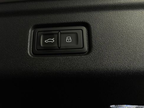 Used 2025 Audi A6 e-tron Prestige w/ Beige Warm Weather Package AWD/4WD image 30