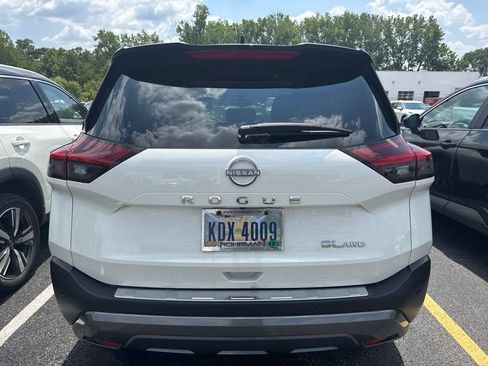 Certified 2023 Nissan Rogue SL w/ SL Premium Package AWD/4WD image 5